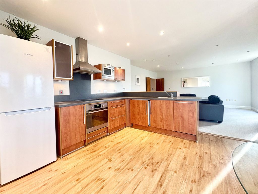 Property photo 2 of 8 Picture No. 03