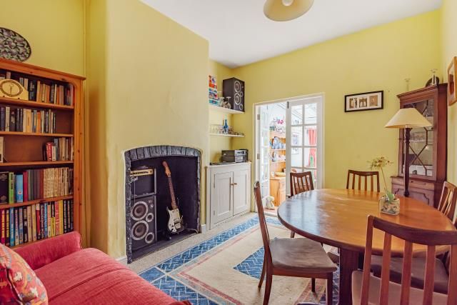 Property photo 3 of 10 Dining Area