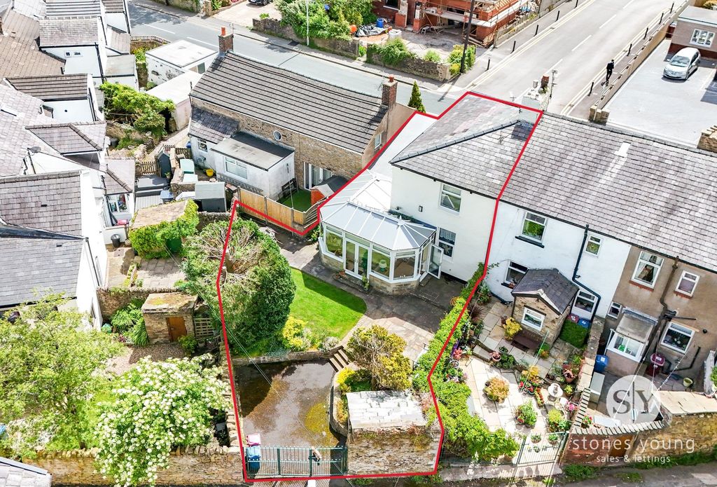 Property photo 2 of 16