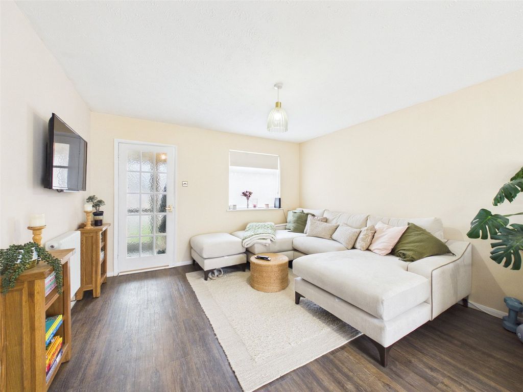 Property photo 3 of 18 Picture No. 07
