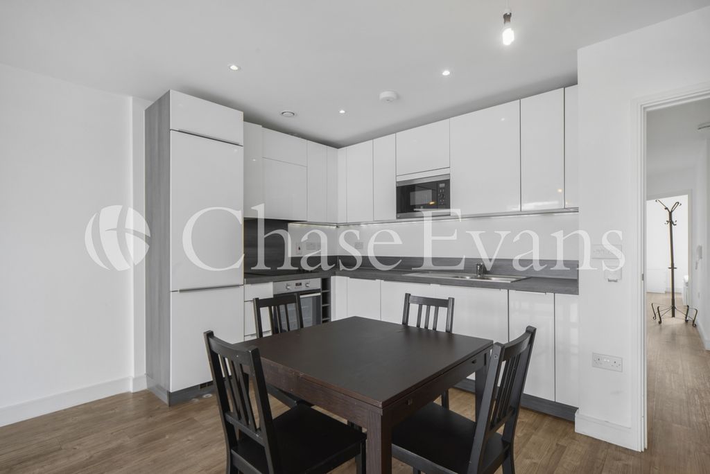 Property photo 2 of 16 Kitchen