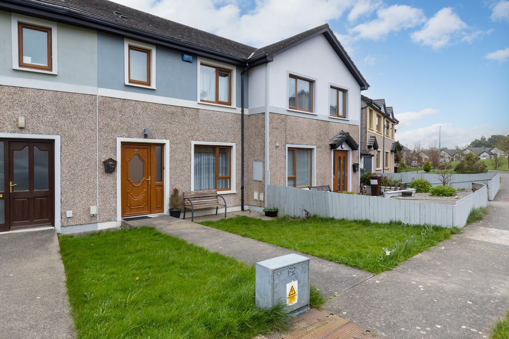 Property photo 2 of 22