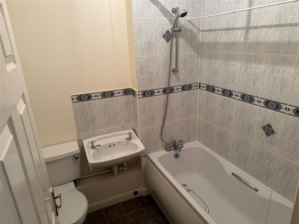 Property photo 3 of 5 Bathroom