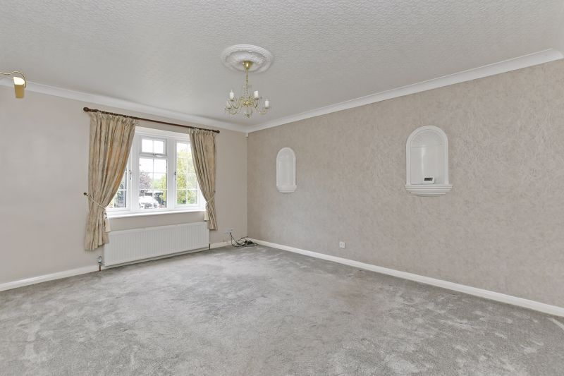Property photo 2 of 33 Ground Floor Double Bedroom