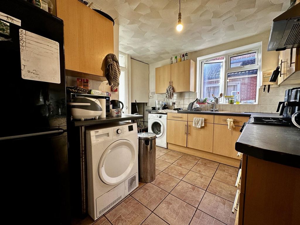 Property photo 2 of 9 2.Jpeg