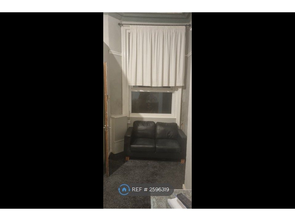 Property photo 3 of 4