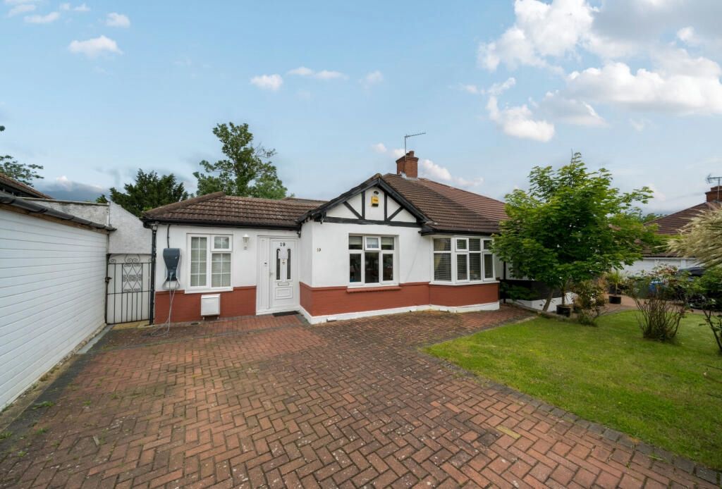 Property photo 3 of 17 Photo 14