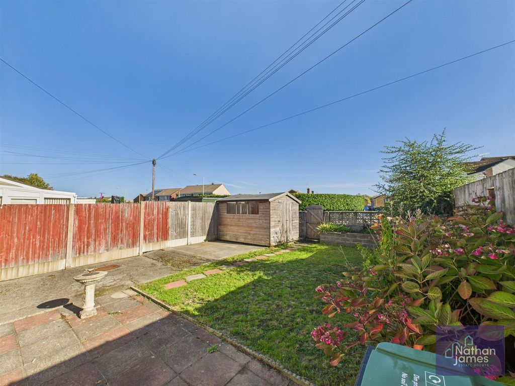 Property photo 2 of 23