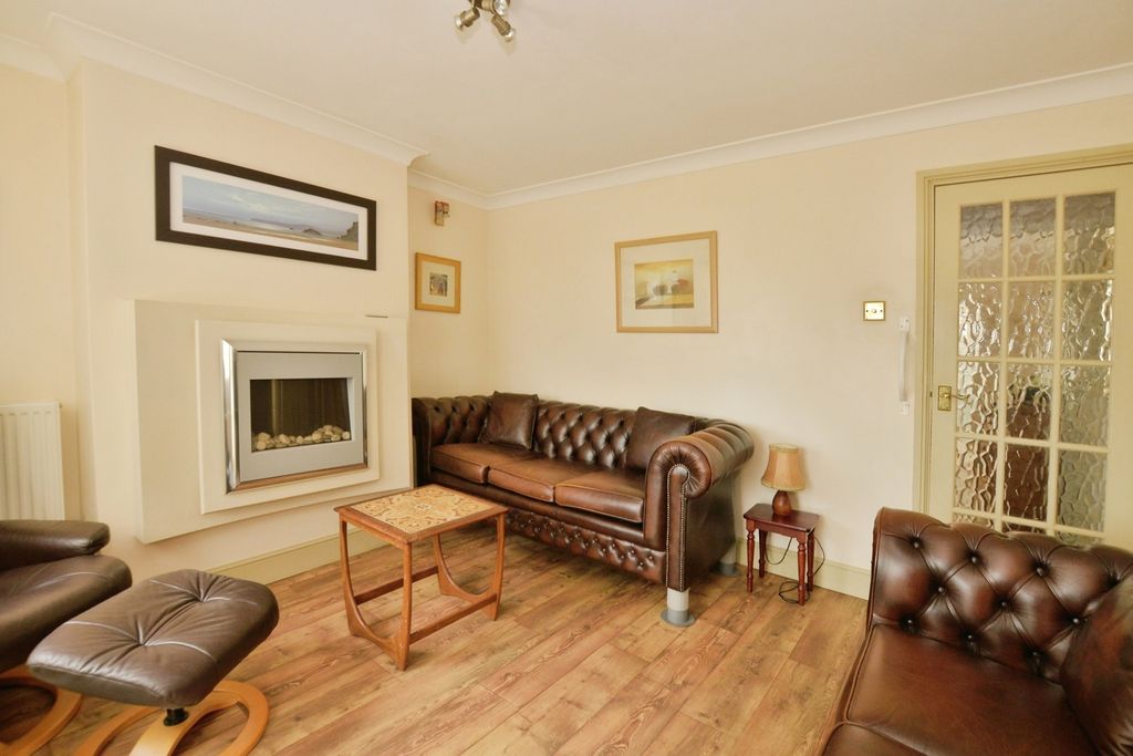 Property photo 3 of 15 Pbox-Img.Jpg