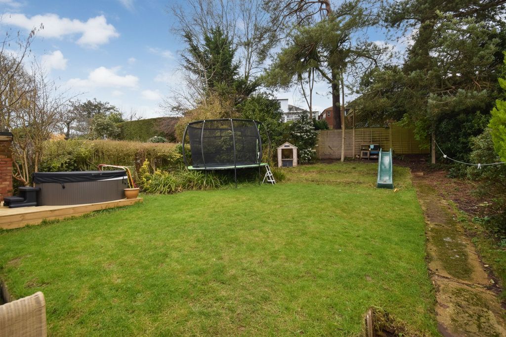 Property photo 3 of 14