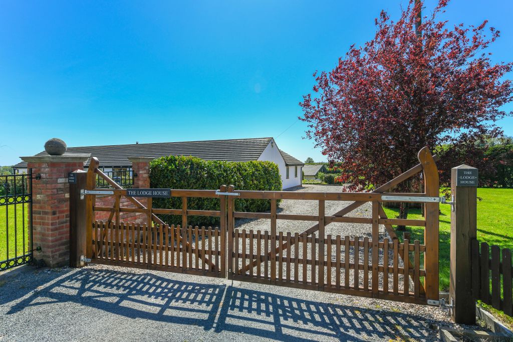 Additional image 42 of 4 bed detached bungalow for saleBridle Road, Burton Joyce NG14