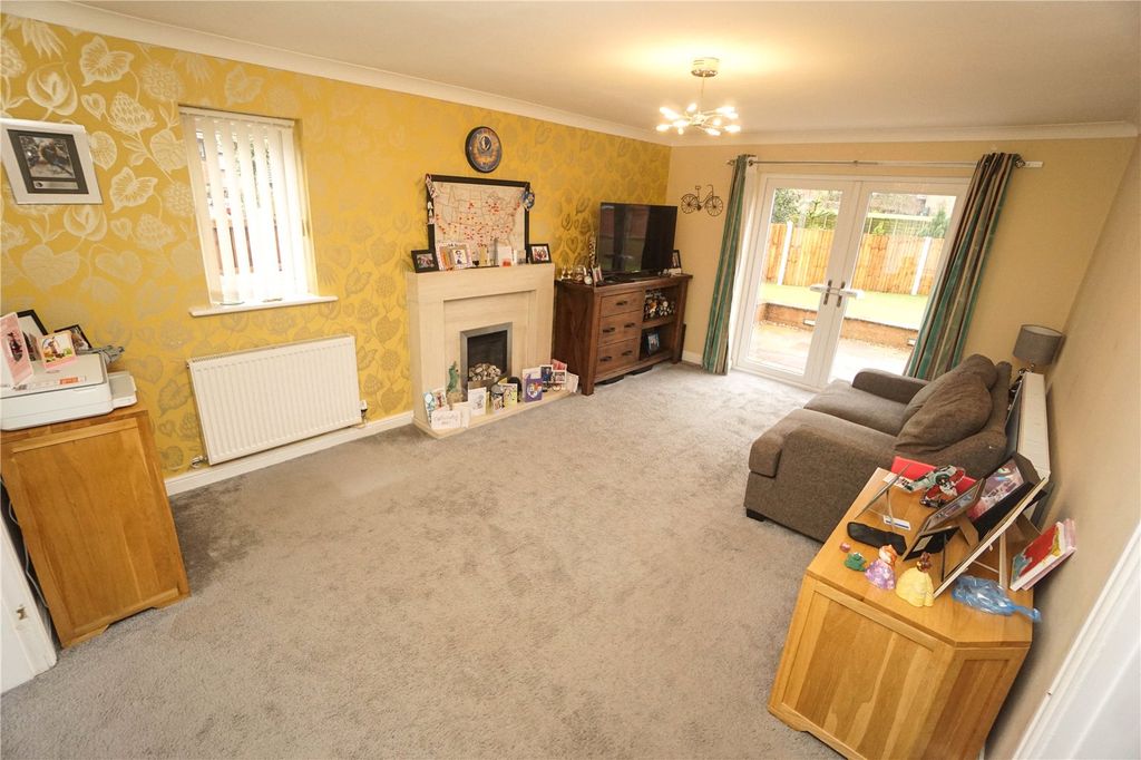 Property photo 3 of 23 Photo 12
