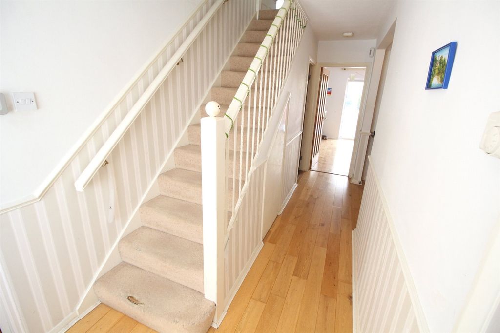 Property photo 2 of 27 Picture No. 03