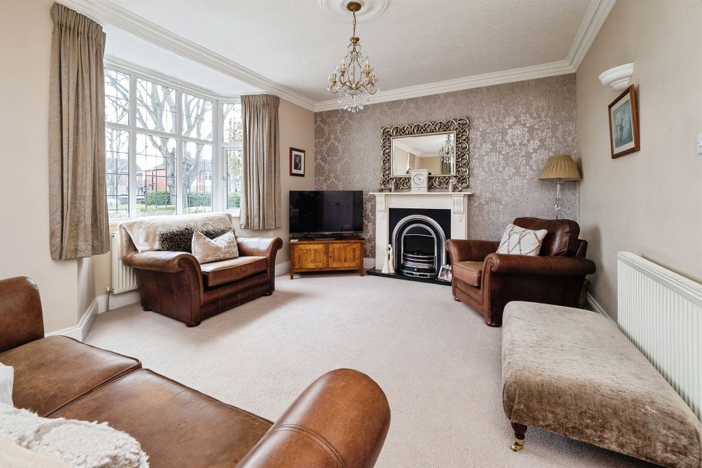 Property photo 3 of 25