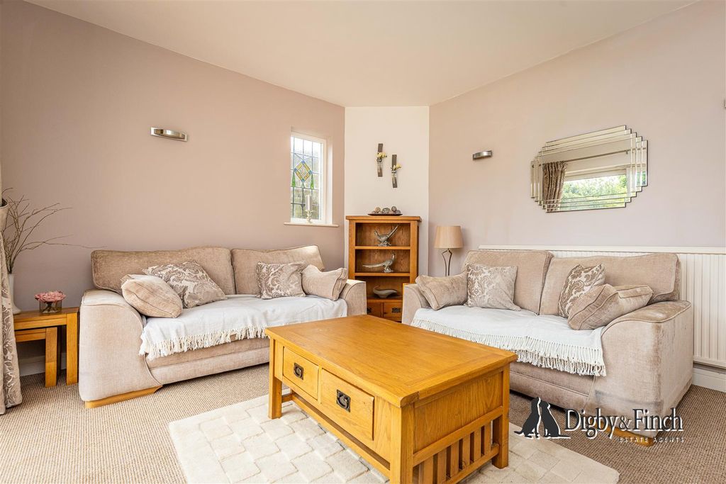 Property photo 2 of 21