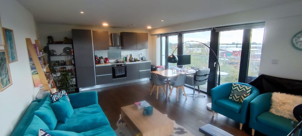 Property photo 2 of 12 Photo 8