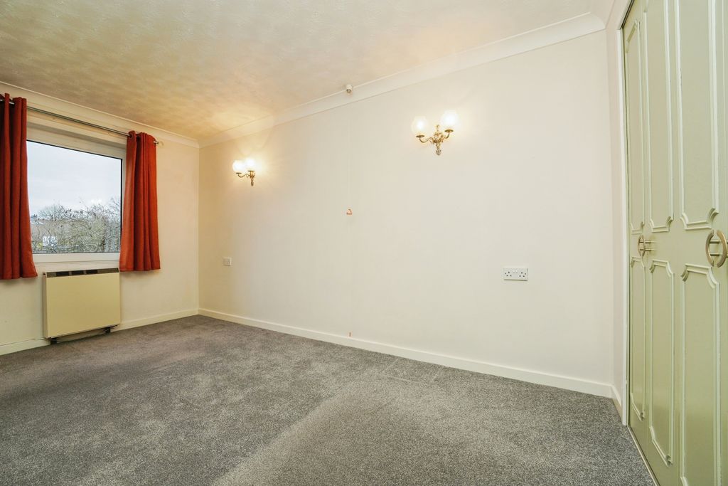 Additional image 11 of 1 bed flat for saleSt. Marys Road, Evesham, Worcestershire WR11