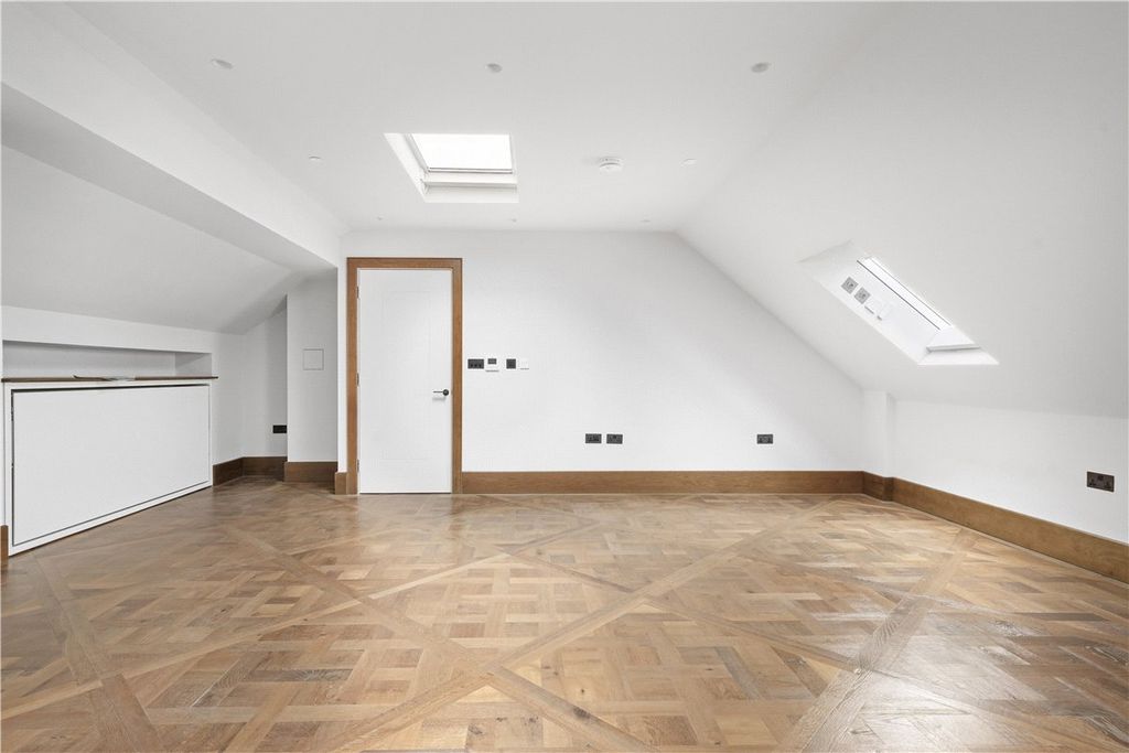 Property photo 3 of 14 Picture No. 06