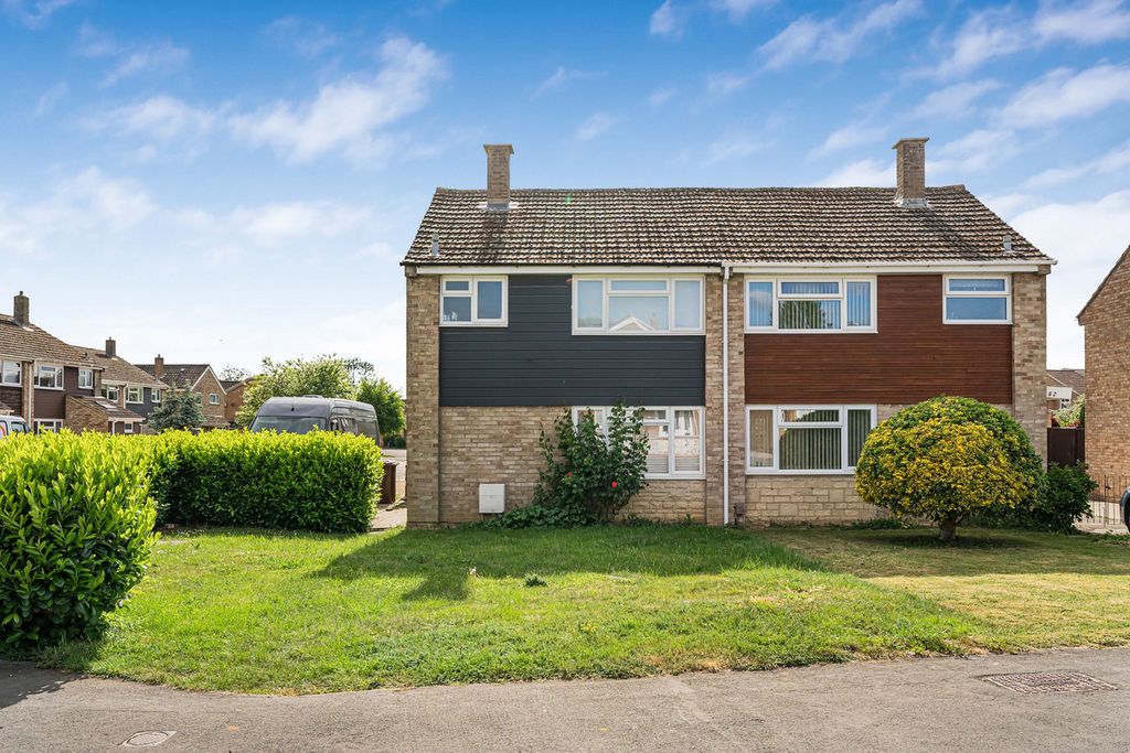 Property photo 1 of 18