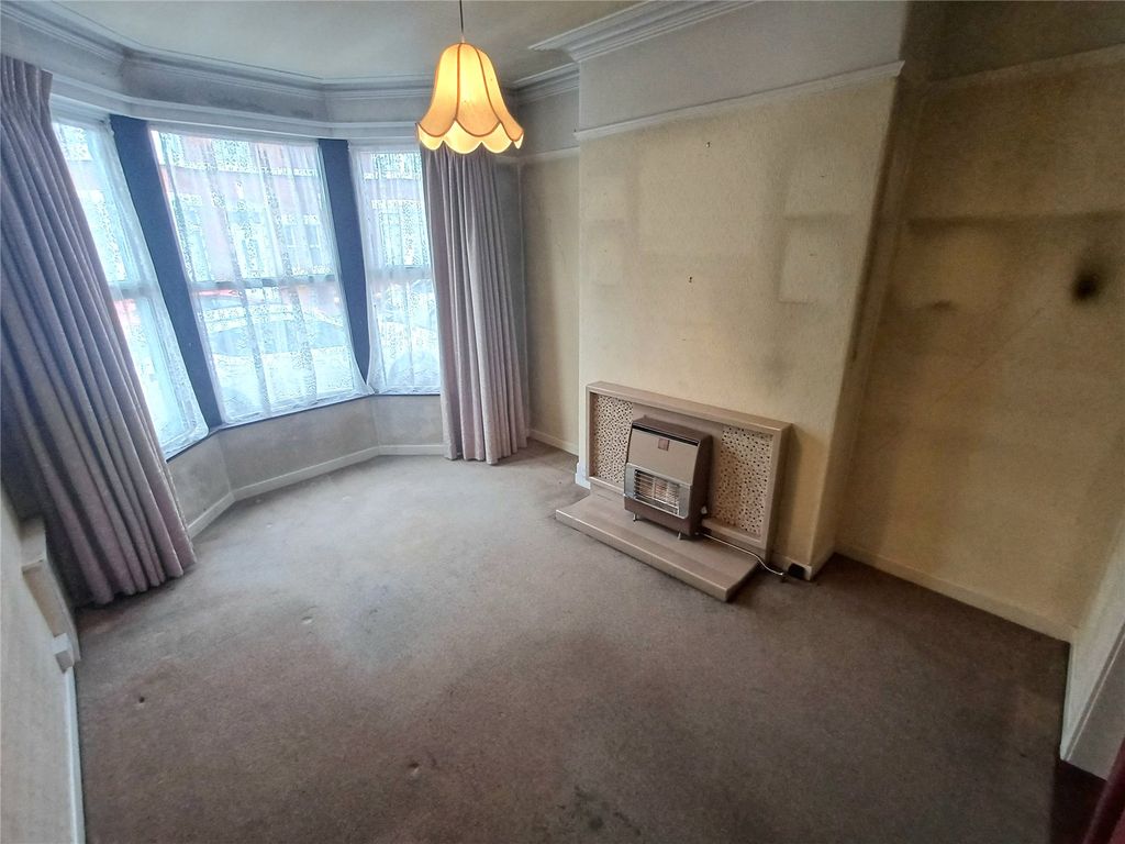 Property photo 3 of 15 Picture No. 06