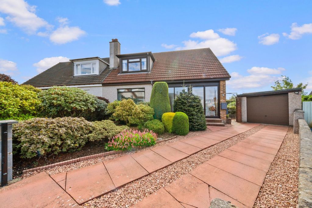 Property photo 1 of 35