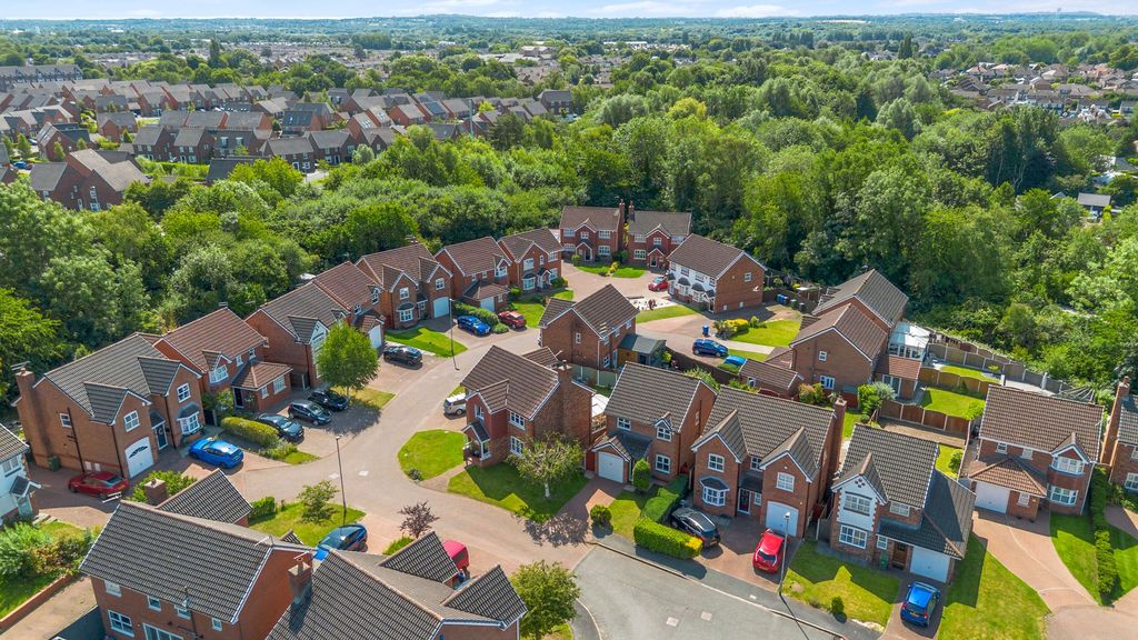 Property photo 1 of 25