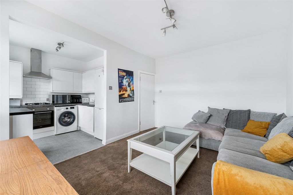 Property photo 3 of 11 346B Western Avenue-5.Jpg