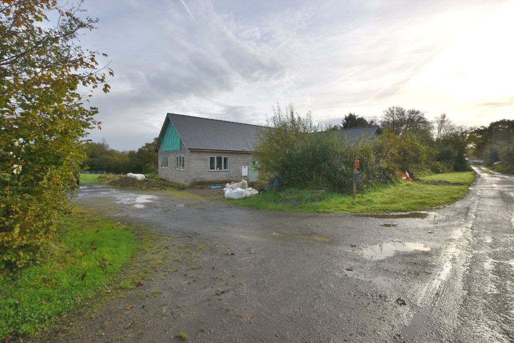 Property photo 2 of 14