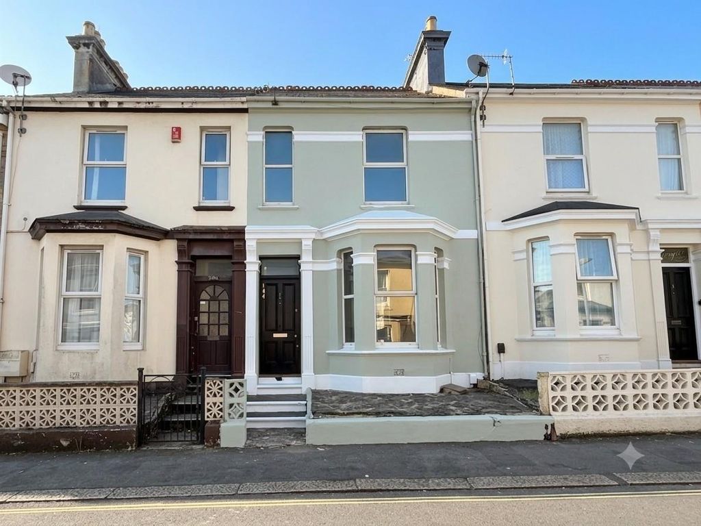 Property photo 1 of 11 Grenville Road 144 - New Front.Jpg
