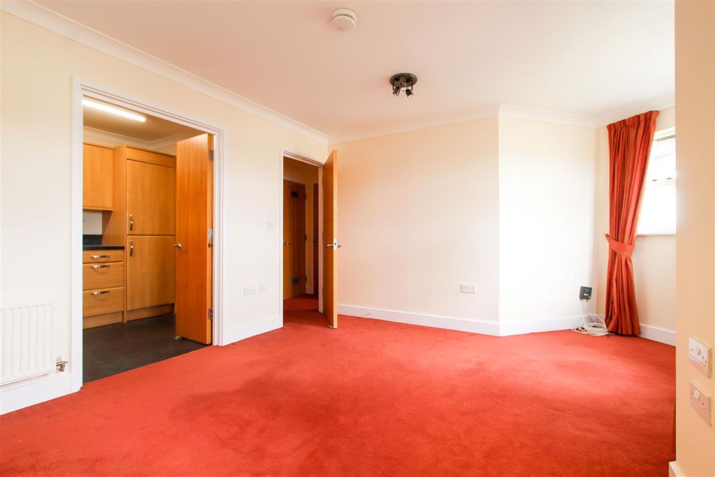 Property photo 2 of 10 Img_8412.Jpg