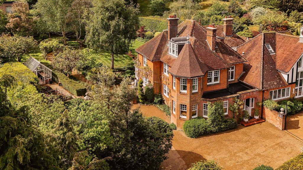 Additional image 25 of 7 bed semi-detached house for saleWesterham Road, Oxted, Surrey RH8