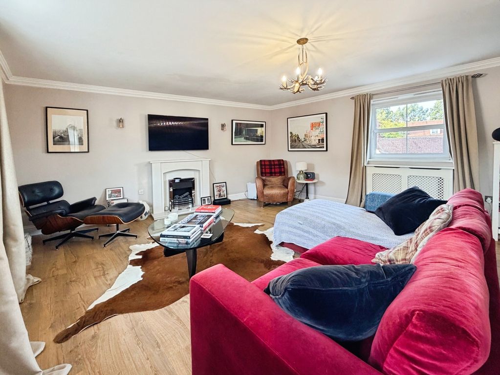 Property photo 2 of 13 Pbox-Img.Jpg