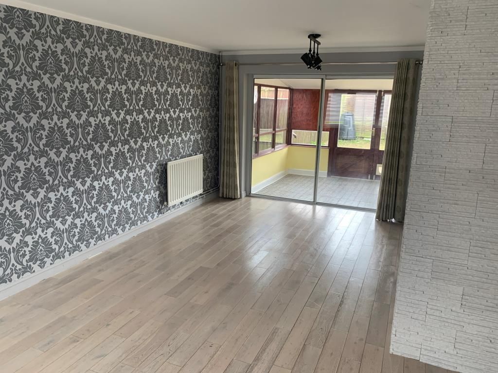 Property photo 2 of 5 Lounge