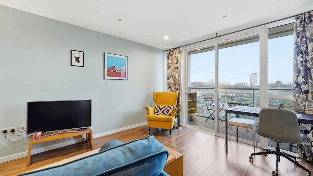 Property photo 1 of 19