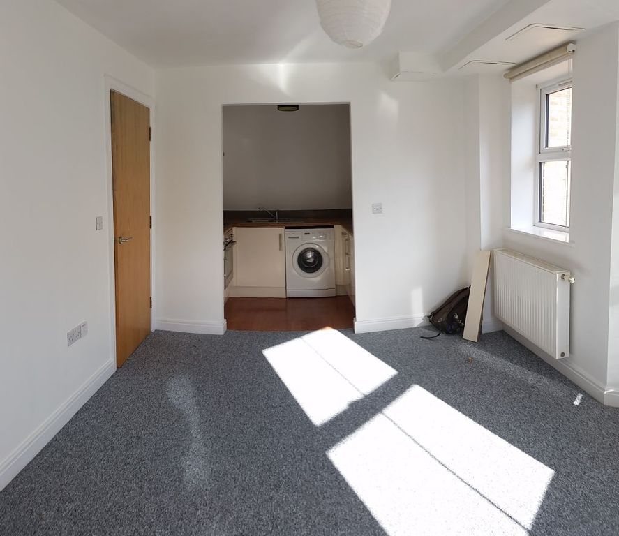 Property photo 3 of 7