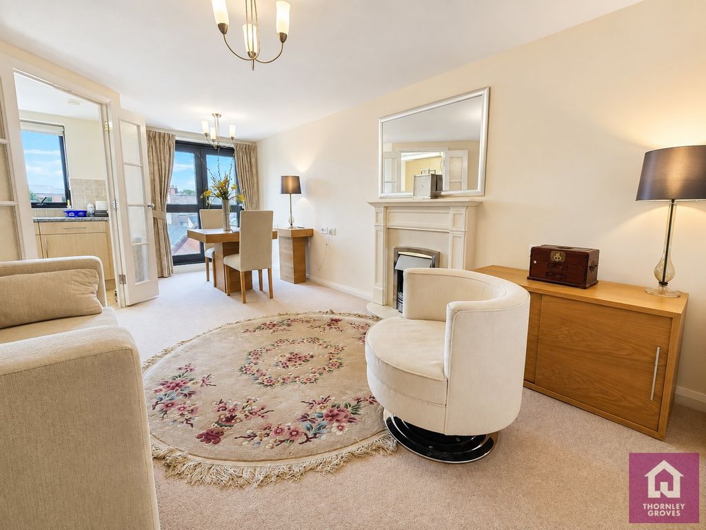 Property photo 1 of 12 Pbox-Img.Png