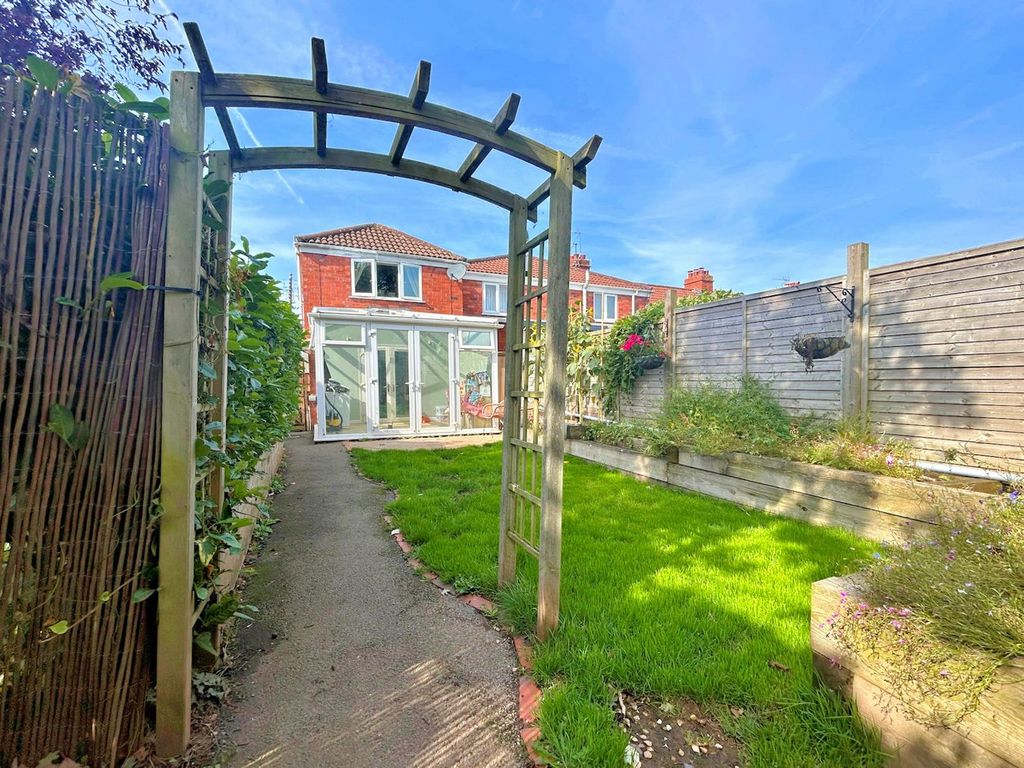 Property photo 3 of 14