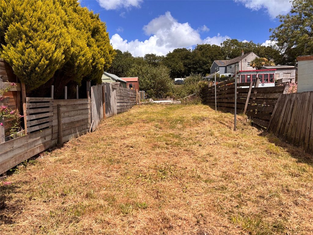 Property photo 2 of 17 Picture No. 30