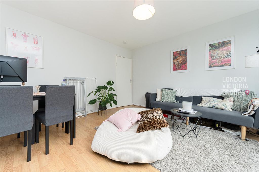 Property photo 2 of 19 1-3967.Jpg
