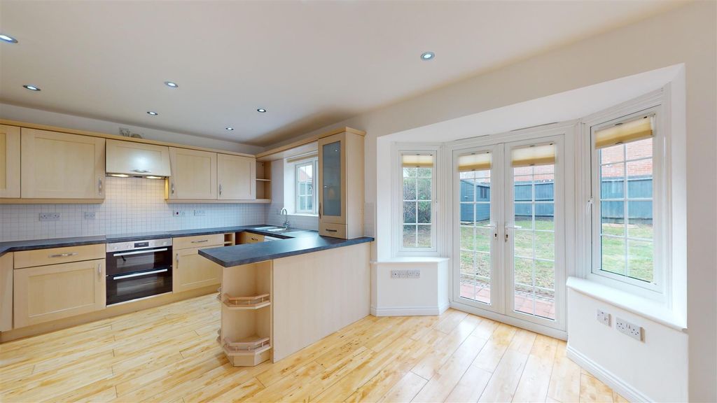 Property photo 3 of 13 11-Highgrove-Gardens-12122024_145519.Jpg