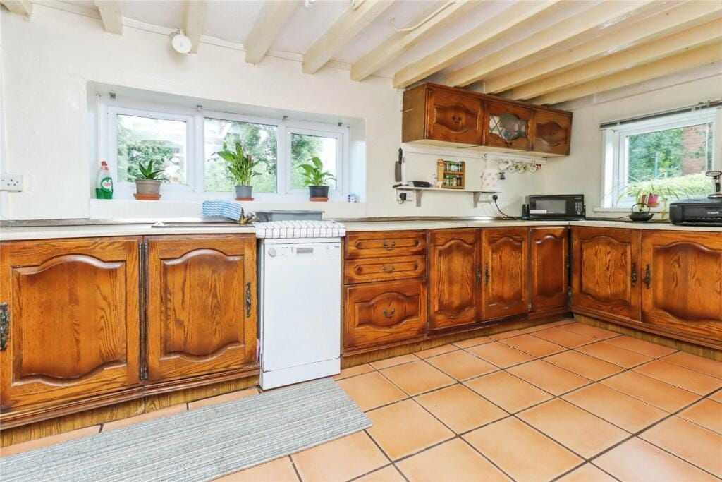 Property photo 3 of 25