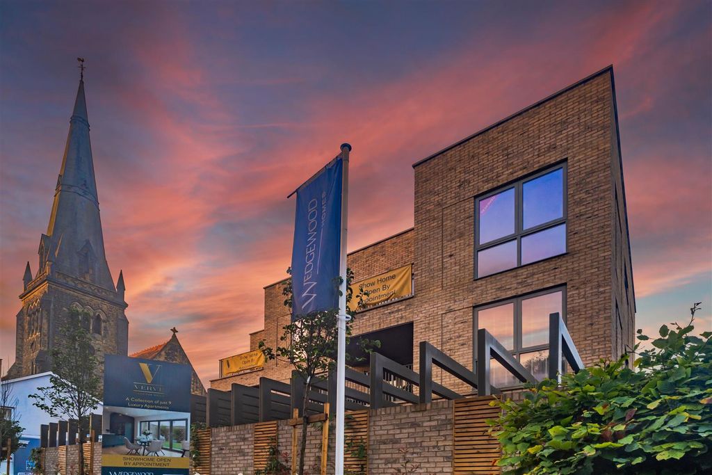 Property photo 1 of 19