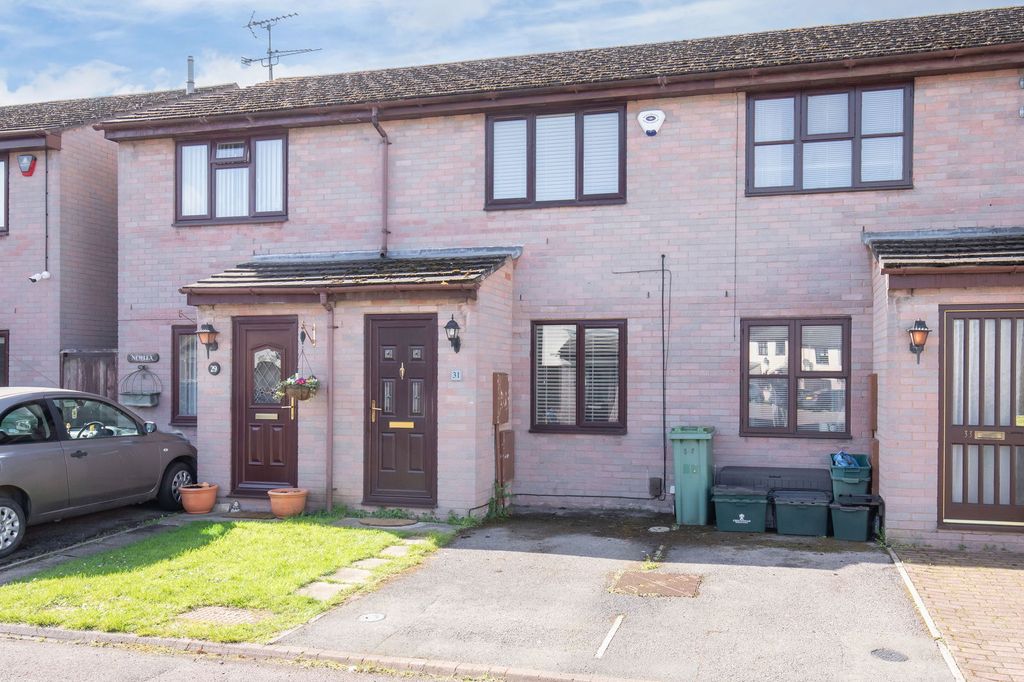 Property photo 1 of 9