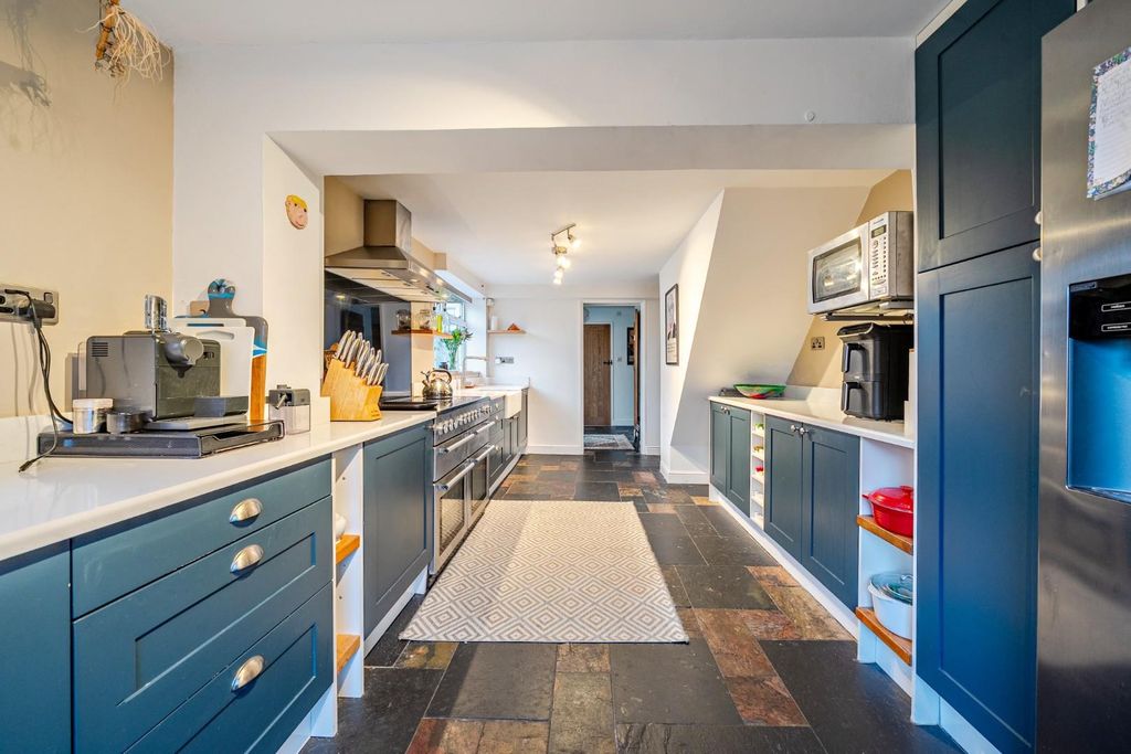 Property photo 2 of 22 1409423 (1).Jpg