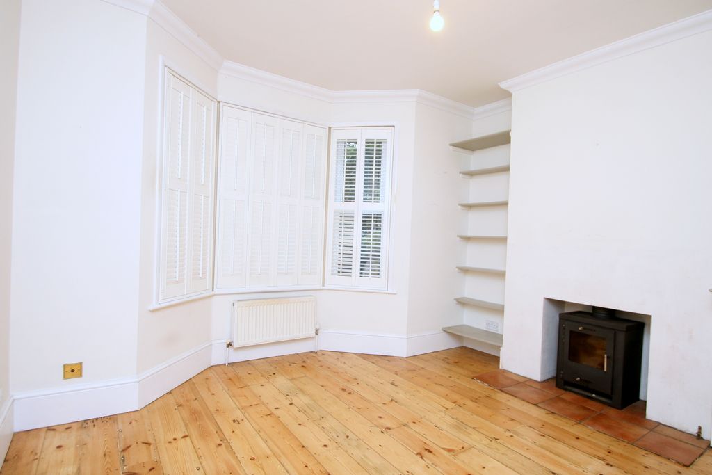 Property photo 2 of 9
