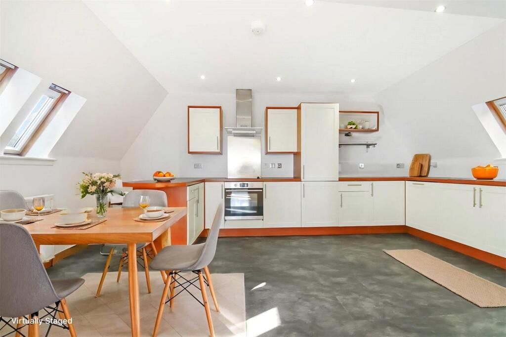 Property photo 1 of 23