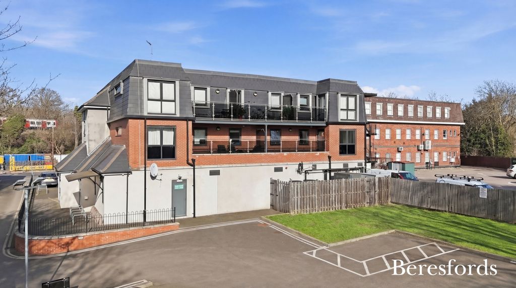 Property photo 1 of 23 Front