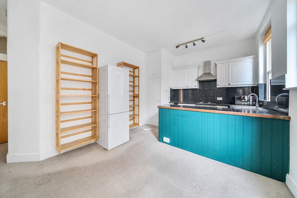 Property photo 2 of 7 Picture No. 06