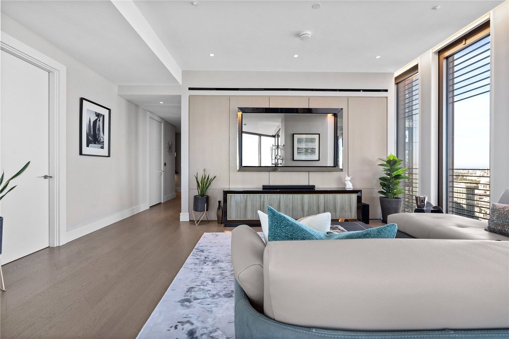 Property photo 3 of 41 Picture No. 08