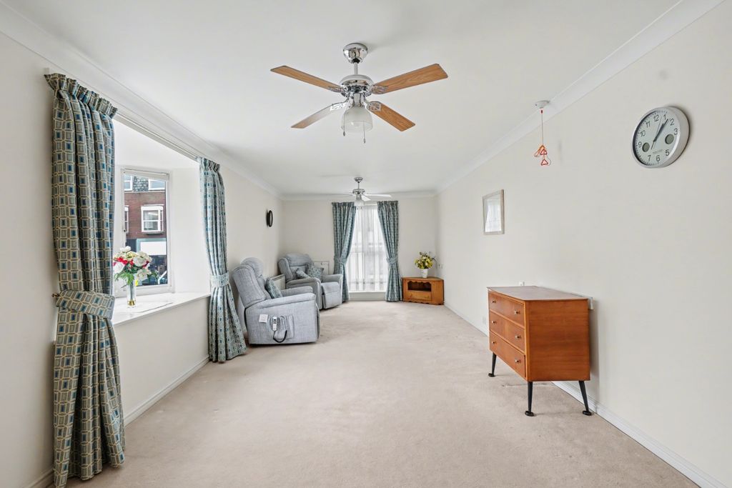 Property photo 2 of 15 4762116